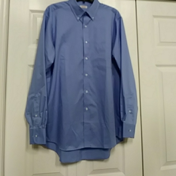 blue dressshirt